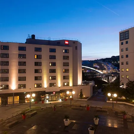 Ibis Gerland Musee Des Confluences ホテル 3*
